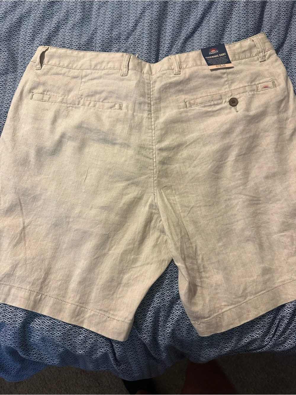 Faherty Light Beige Flat-Front Linen-Blend Shorts
